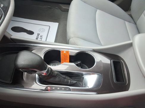 Used 2022 Chevrolet Malibu LS w/ Driver Confidence Package II FWD image 18