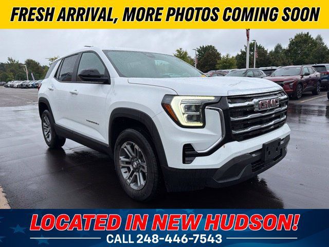 Used 2025 GMC Terrain Elevation FWD image 4