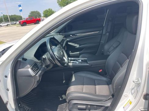 Used 2021 Honda Accord Sport image 14