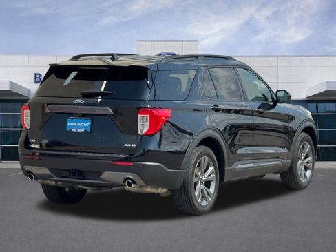 Used 2023 Ford Explorer XLT w/ Equipment Group 202A AWD/4WD image 36