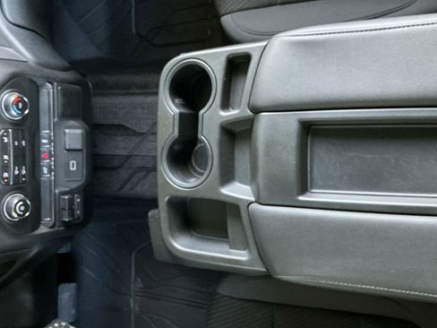 Used 2020 Chevrolet Silverado 2500 Custom w/ Custom Value Package image 11