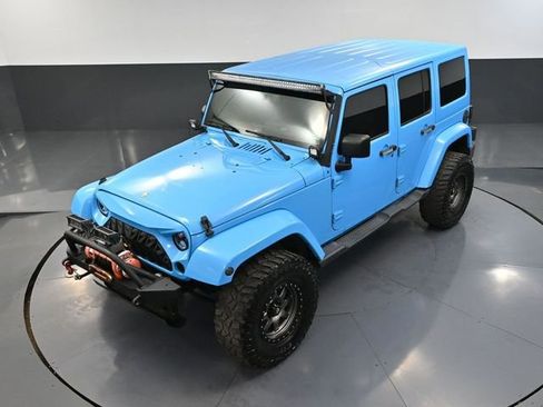 Used 2018 Jeep Wrangler Unlimited Sahara image 52