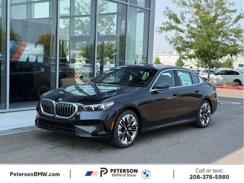 New 2027 BMW 530i xDrive AWD/4WD image 1