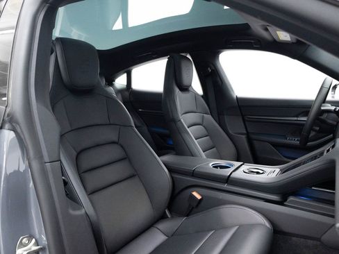 New 2026 Porsche Taycan image 33