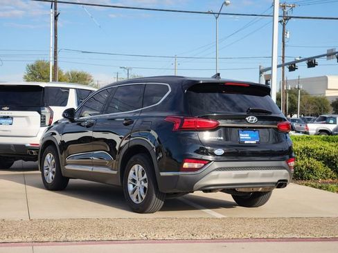 Used 2019 Hyundai Santa Fe SEL w/ Cargo Package image 4