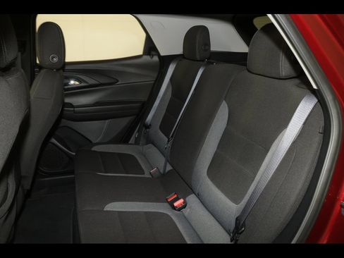 Certified 2025 Chevrolet TrailBlazer LT FWD image 26