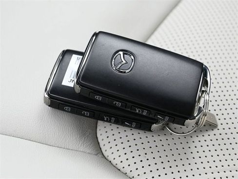 Certified 2025 MAZDA CX-5 AWD 2.5 S w/ Preferred Package image 13