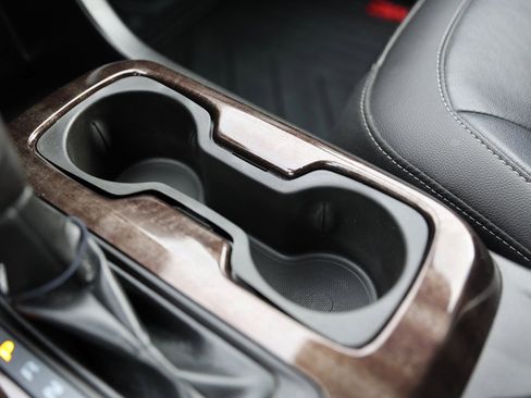 Used 2019 GMC Canyon SLT w/ Driver Alert Package image 34