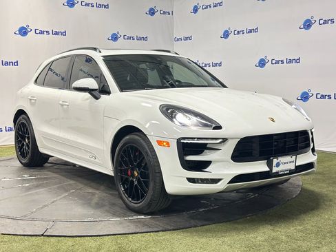 Used 2018 Porsche Macan GTS image 1