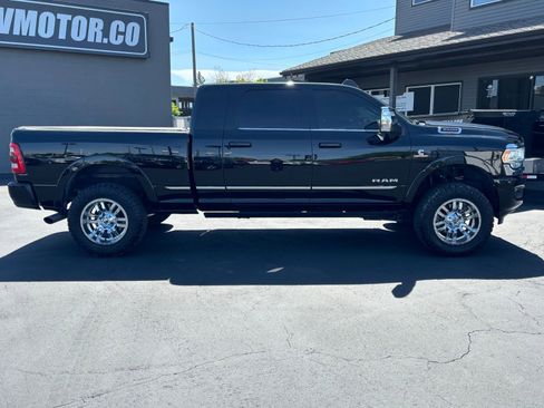 Used 2023 RAM 3500 Limited AWD/4WD image 5