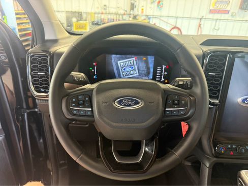 Used 2024 Ford Ranger XLT AWD/4WD image 15