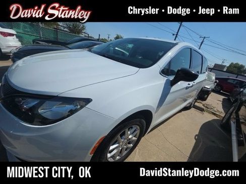 Used 2024 Chrysler Voyager LX FWD image 1
