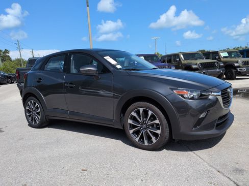 Used 2019 MAZDA CX-3 Touring FWD image 2