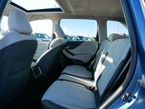 Used 2020 Subaru Forester Premium image 33