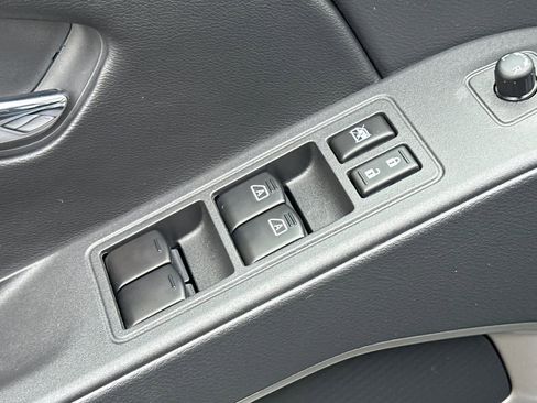 New 2026 Nissan Frontier SV image 13