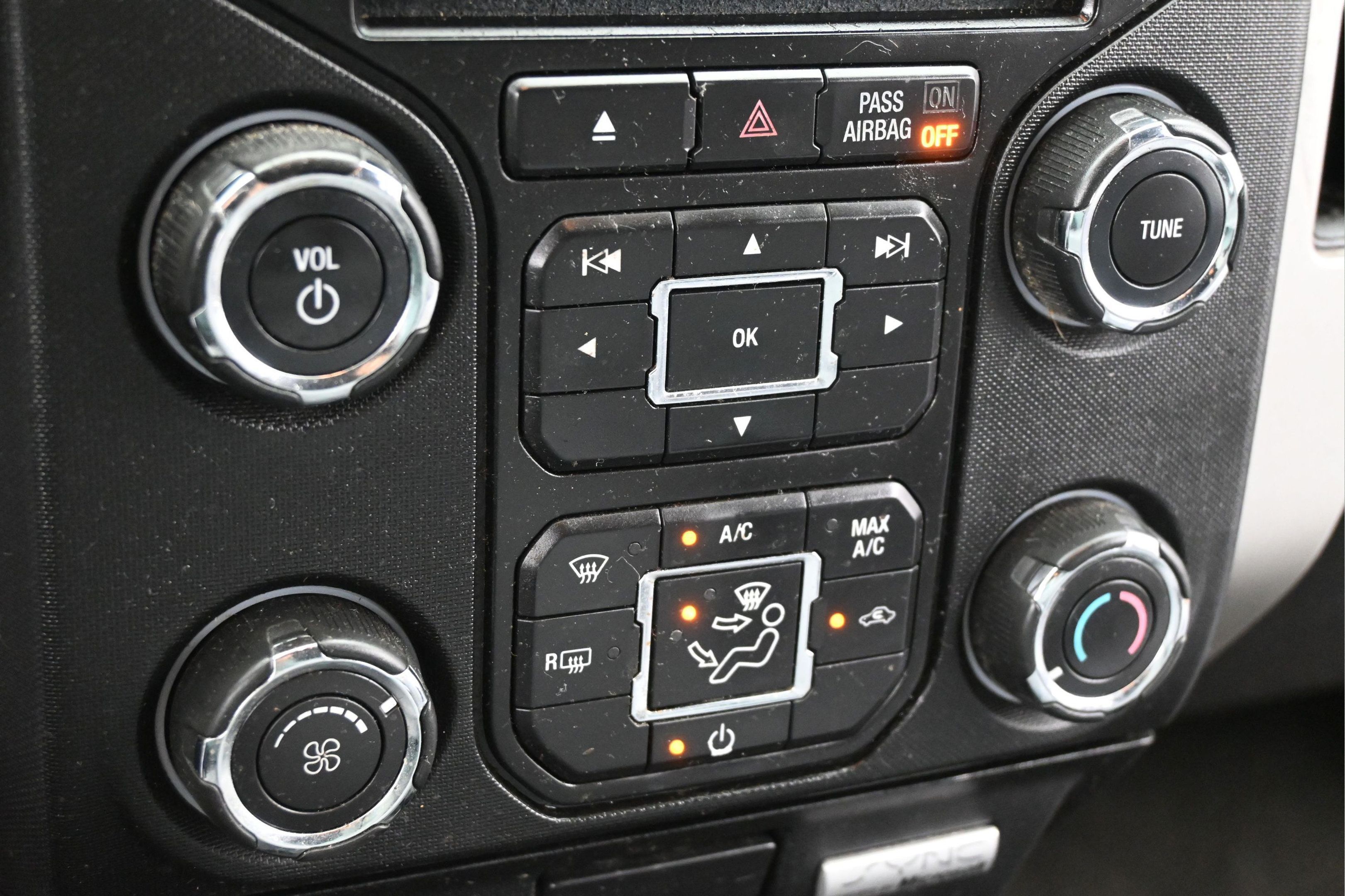 Used 2014 Ford F150 XLT w/ Equipment Group 302A Luxury RWD image 19
