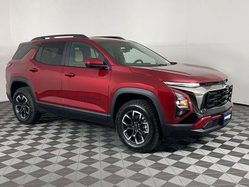 New 2025 Chevrolet Equinox ACTIV image 2