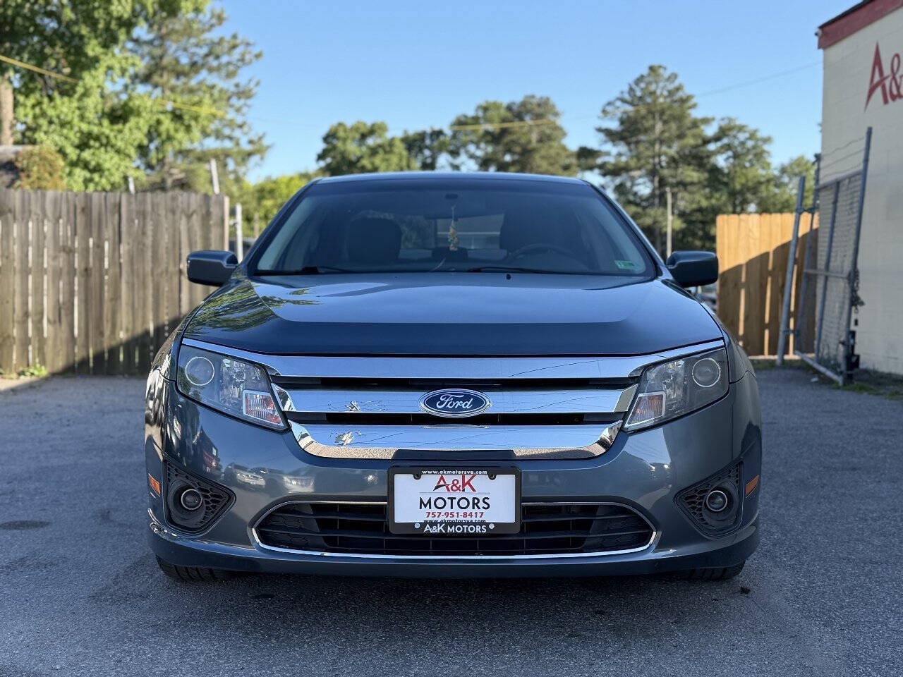 Used 2012 Ford Fusion SE FWD image 3
