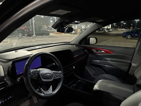 Certified 2025 Chevrolet Traverse Z71 image 4