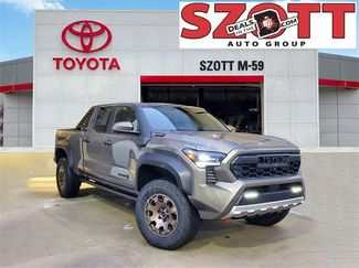 New 2026 Toyota Tacoma Trailhunter video 1