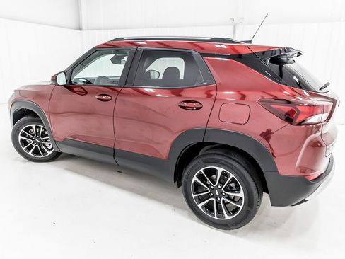 Used 2024 Chevrolet TrailBlazer LT FWD image 4