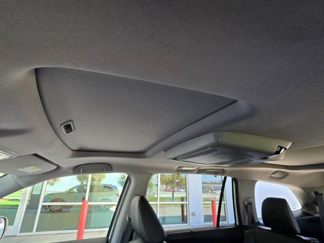 Used 2019 Honda Pilot Elite image 7