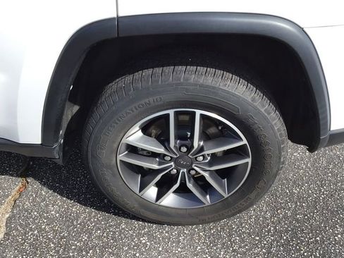 Used 2022 Jeep Grand Cherokee Limited RWD image 17