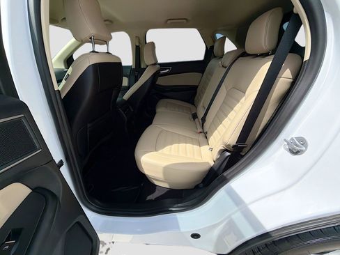 Used 2024 Ford Edge SEL w/ Convenience Package image 28