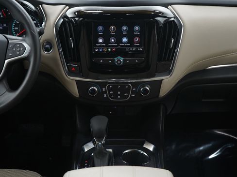 Used 2023 Chevrolet Traverse LS w/ Safety Package image 16