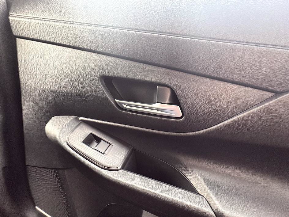 Certified 2026 Nissan Sentra SR w/ Floor Mat Package FWD image 20