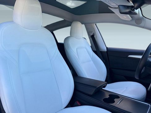 Used 2023 Tesla Model 3 Performance image 30