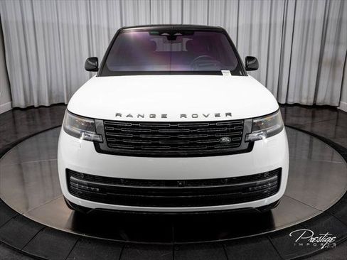Used 2023 Land Rover Range Rover Long Wheelbase Autobiography AWD/4WD image 3