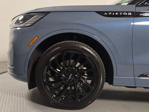 New 2026 Lincoln Aviator Reserve AWD/4WD image 11