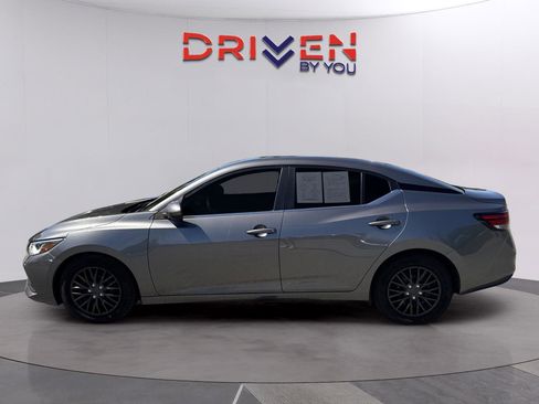 Used 2023 Nissan Sentra S FWD image 2