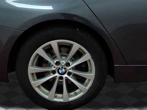 Used 2017 BMW 320i xDrive Sedan image 11
