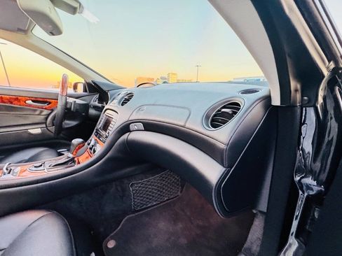 Used 2007 Mercedes-Benz SL 550 SL 550 2dr Convertible image 29