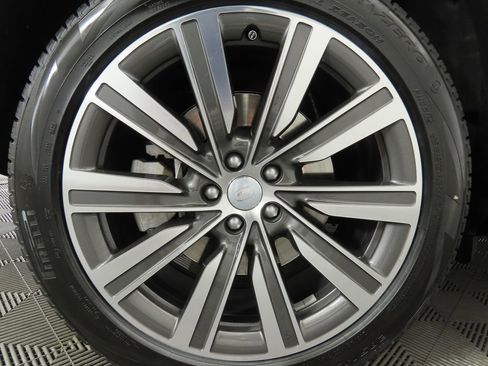 Certified 2023 Land Rover Range Rover SE image 32