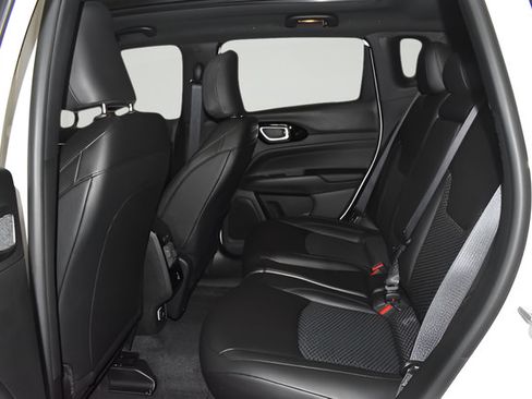 New 2026 Jeep Compass Latitude w/ Sun and Sound Group AWD/4WD image 26