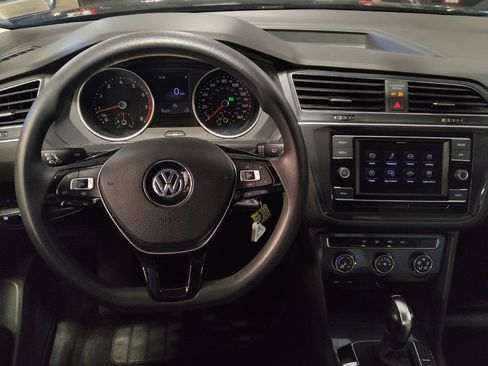 Used 2020 Volkswagen Tiguan S FWD image 22