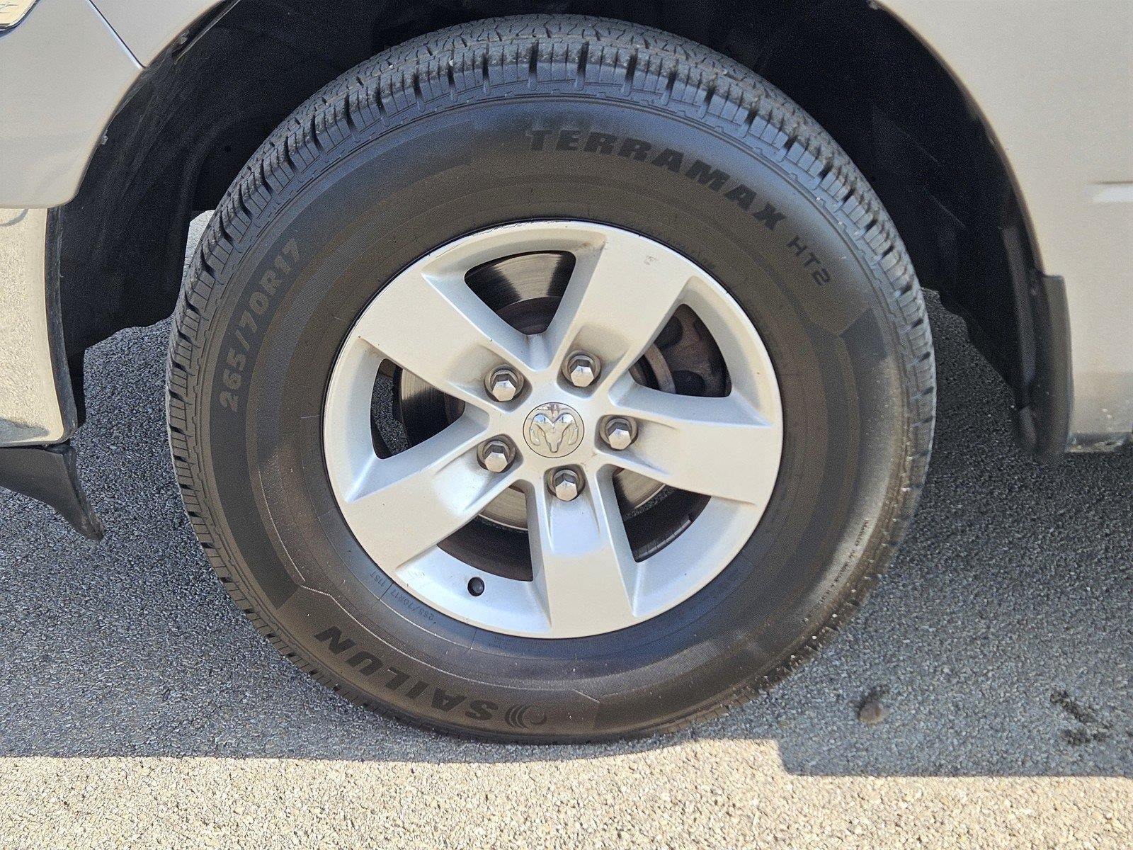 Used 2021 RAM 1500 Classic SLT RWD image 9