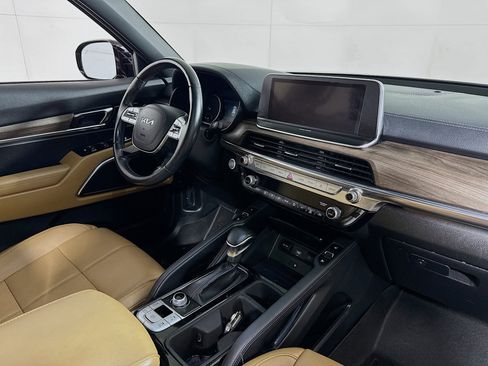 Used 2022 Kia Telluride SX w/ Towing Package image 28