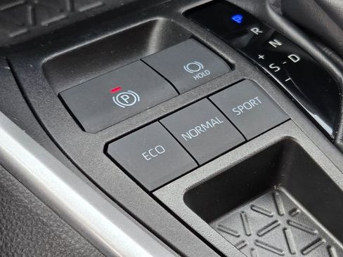 Used 2024 Toyota RAV4 XLE Premium image 29