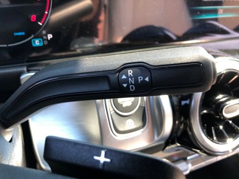 New 2026 Mercedes-Benz GLB 250 4MATIC image 22