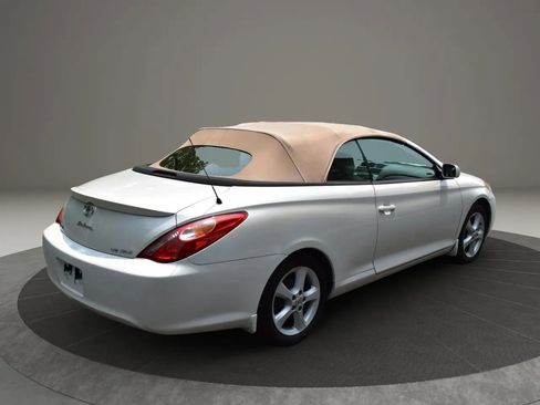 Used 2005 Toyota Solara SLE image 11