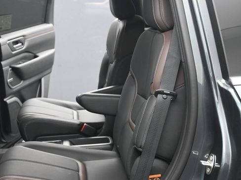 New 2026 Nissan Armada SL w/ Captain's Chari Seat Package AWD/4WD image 20