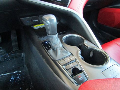 Used 2021 Toyota Camry XSE FWD image 18