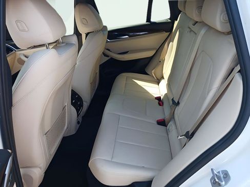 Used 2018 BMW X3 xDrive30i AWD/4WD image 5