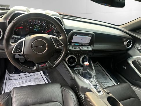 Used 2016 Chevrolet Camaro SS RWD image 17