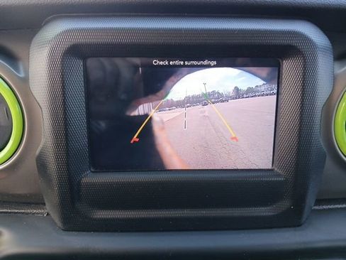 Used 2018 Jeep Wrangler Unlimited Sport S image 40