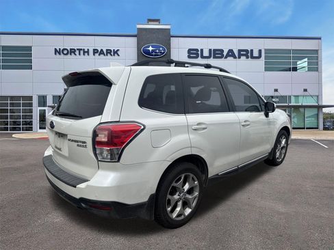 Used 2017 Subaru Forester 2.5i Touring AWD/4WD image 2